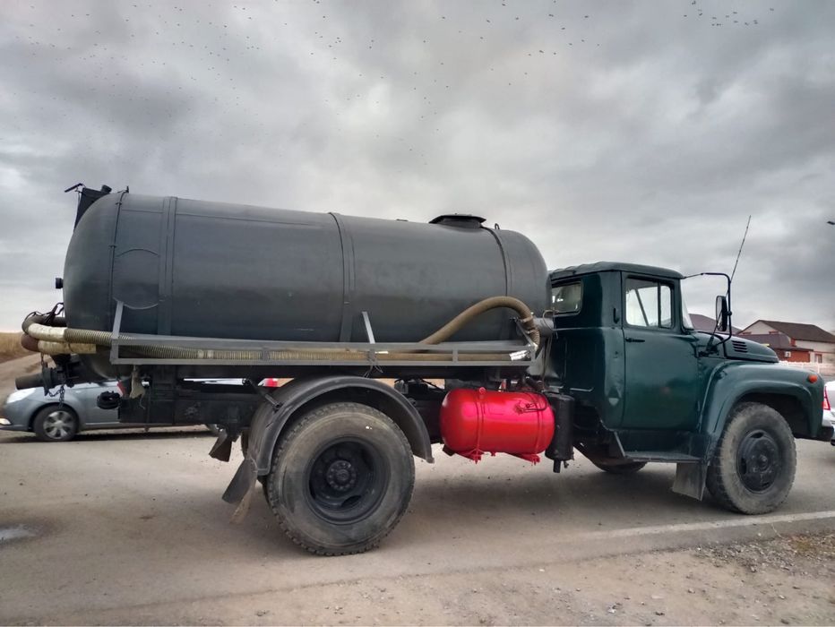 Продам Зил ассенизатор 6.5 Куб