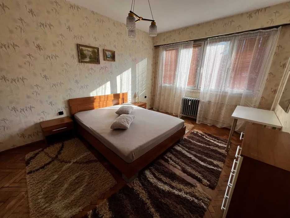 Тристаен имот в кв.Стрелбище