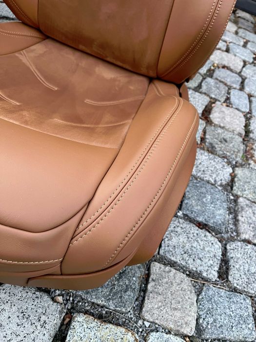 Седалки от ферари Ф12 / Ferrari F12 seats