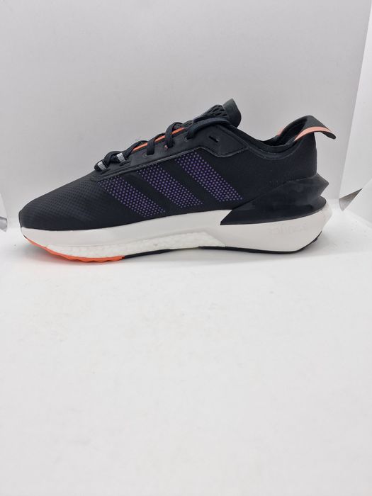Adidas Avryn Boost ID9423 nr. 41 1/3,44,46