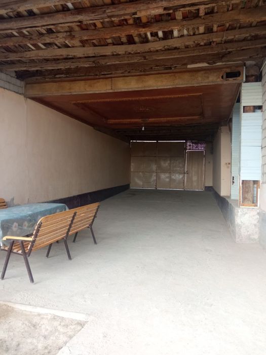 Уй сотилади, срочно 80.000$