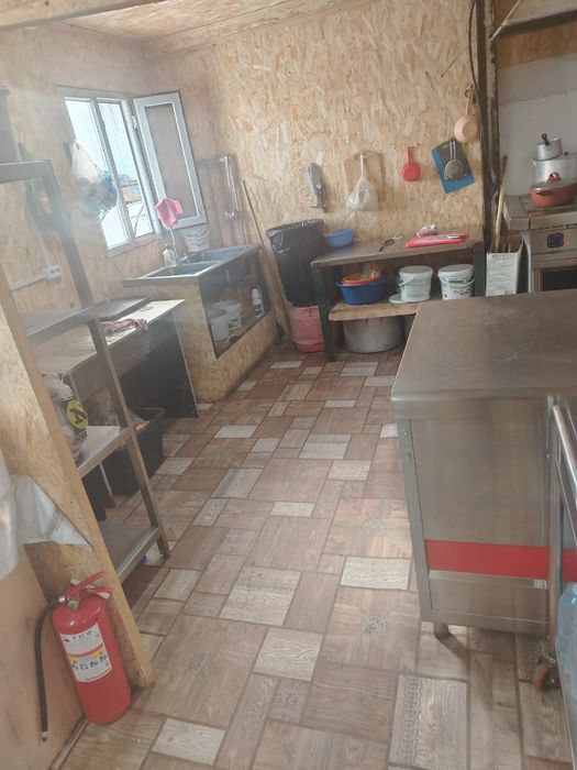 Столовая контейнер