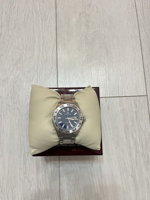 Continental часы