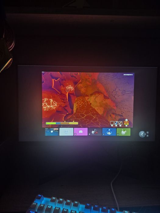 Продам монитор .