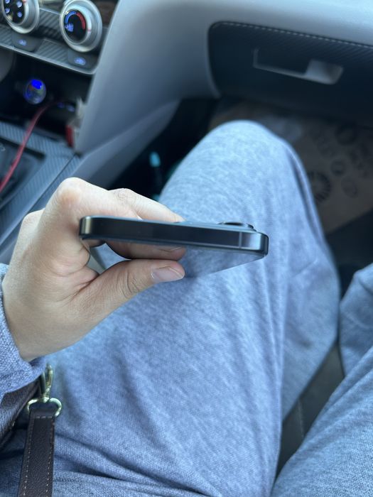 Продам iphone 16 pro max