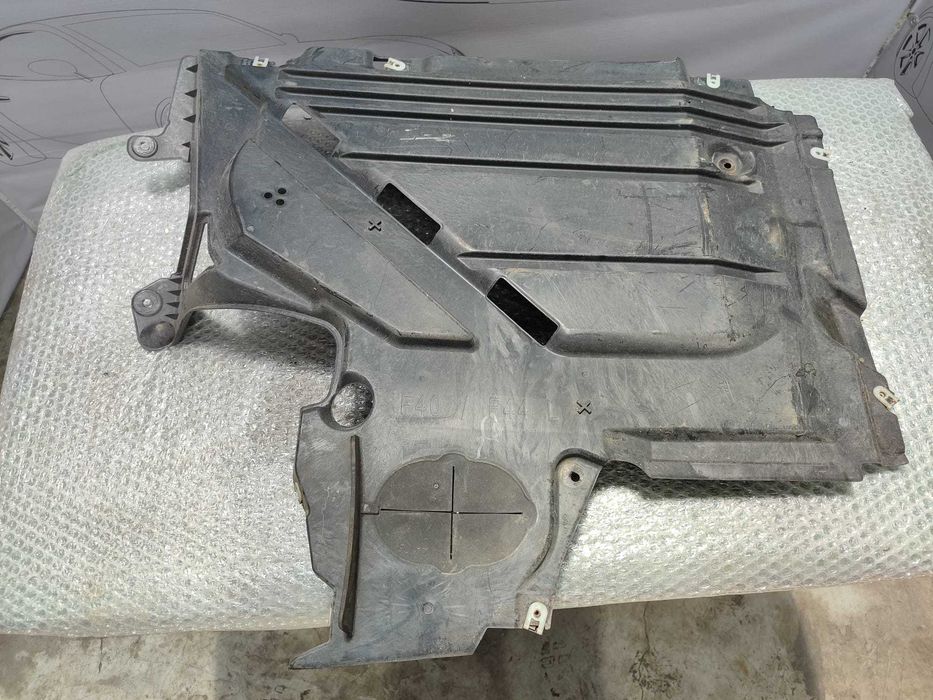 Scut Protectie Sasiu Sub Podea Stanga BMW Seria 1 (F40) 2019–2024 / Cod OEM 71757436655 51757436655 (4C2)