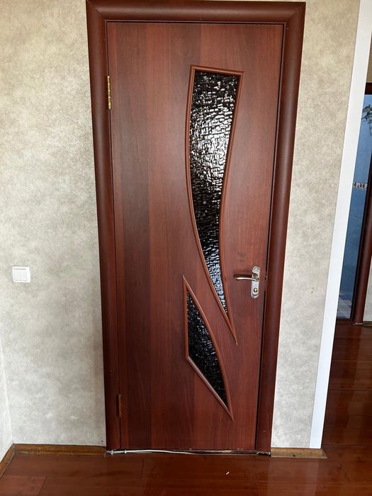 Продам межкомнатные двери