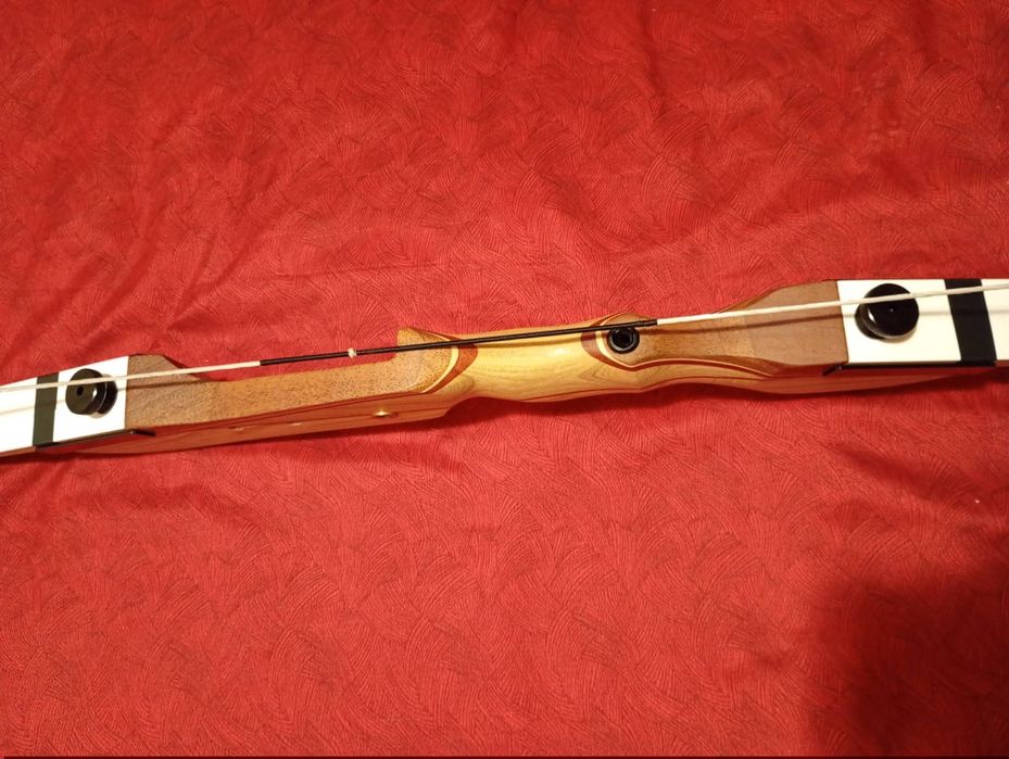 Arc recurve puternic