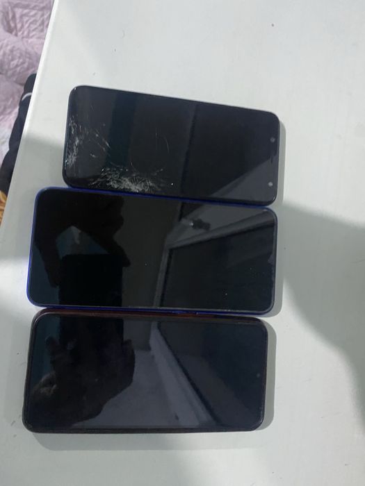 Продаетса телефон