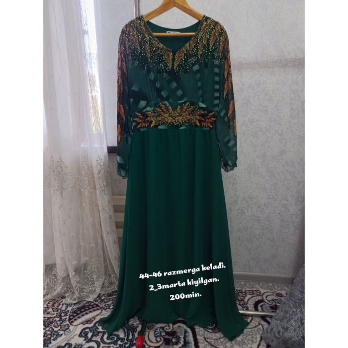 Ayollar kiyimi vecherniy