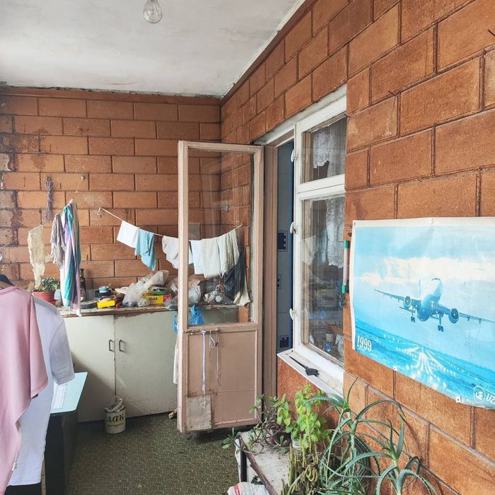 3 ком. квартира, 3/5/5 (ярмарка). Метро "Turon" - 400 м.