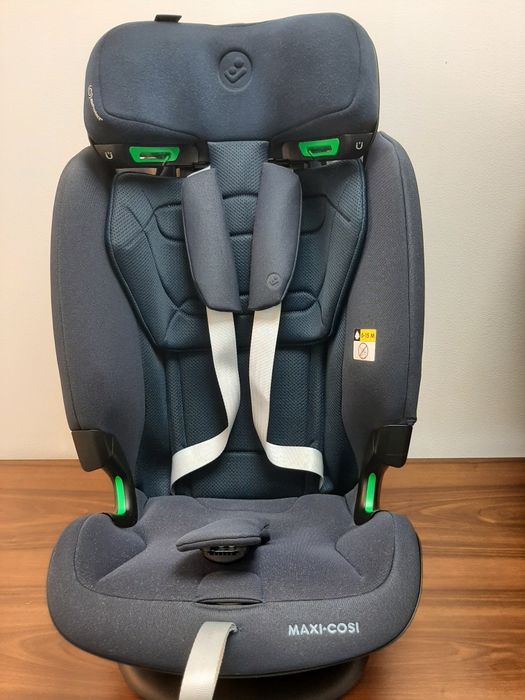 Vând două scaune maxi cosi