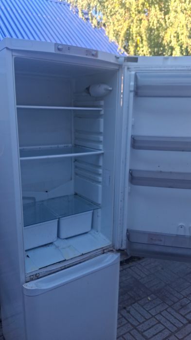 Холодильник продам