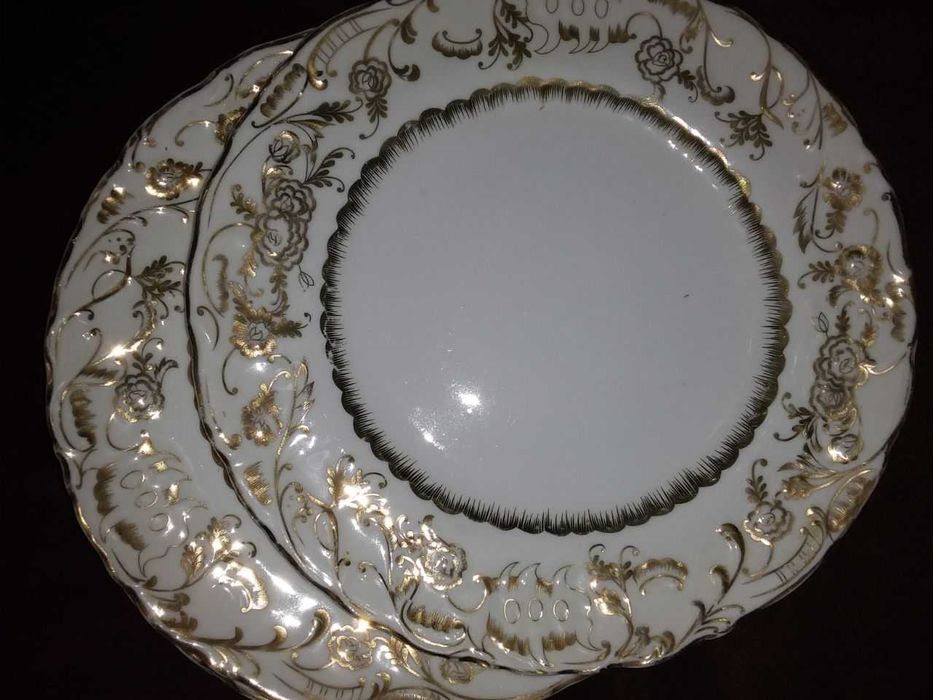 Красивый и богатый сервиз. Арабский.