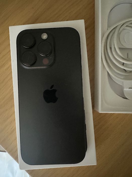 iPhone 16 Pro 128gb Black Titanium