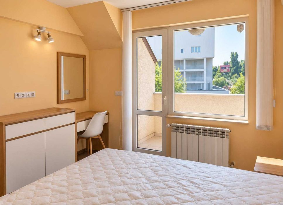 Дава се под наем Тристаен апартамент в София, Витоша - 94 кв.м за 900 € - Снимка #3