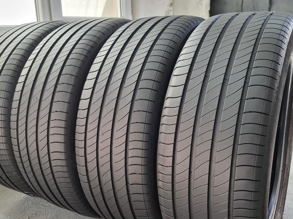 "Dot 23/24" 235/50/19 Michelin 4Броя: 280€ 6мм