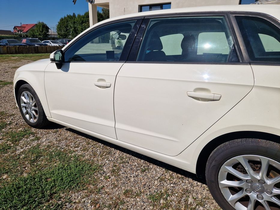 Piese caroserie mecanica Audi A3 8V 2012  2016 1.6 tdi CRKB dezmembrez