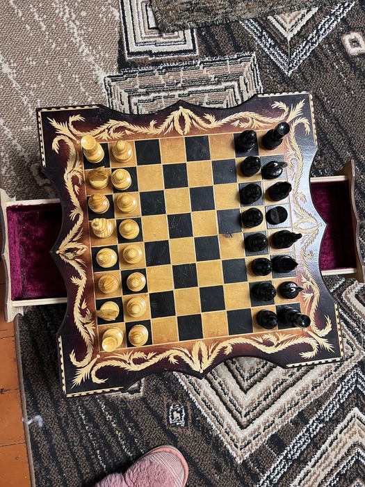 Шахмат и нарда сатылады