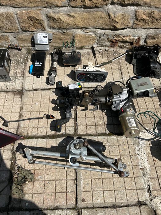 Части за opel tigra 2004 cabrio