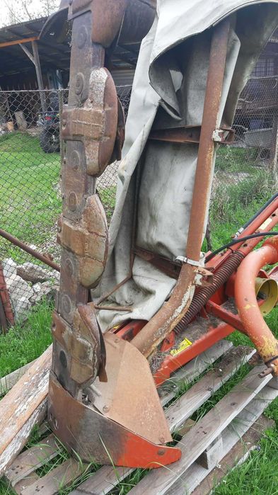 Coasa mecanica Kuhn de 1,65 .Masina de taiat iarba. Mig inprastiat azot .