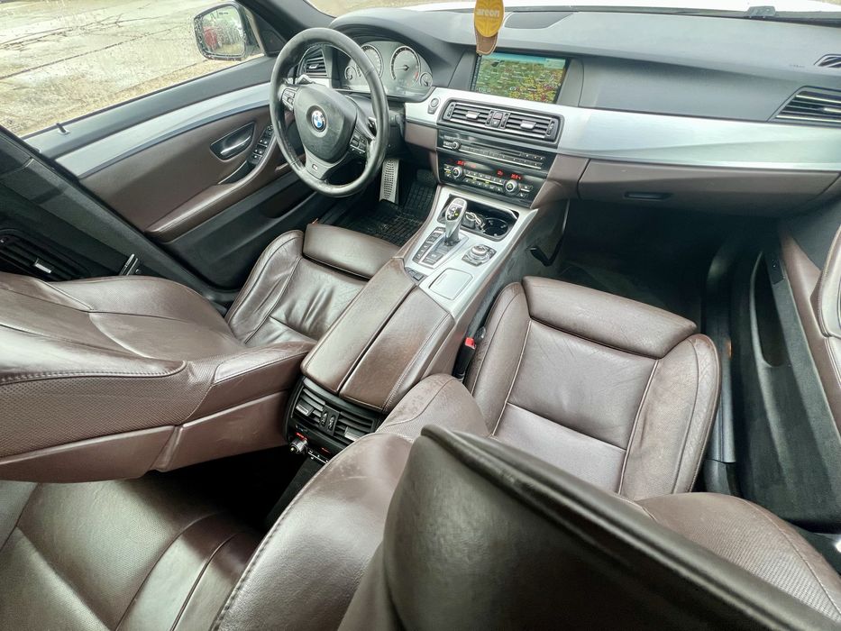BMW / M 550d / 2012 / 3 Butoane / F10 / seria 5 / 381 CP
