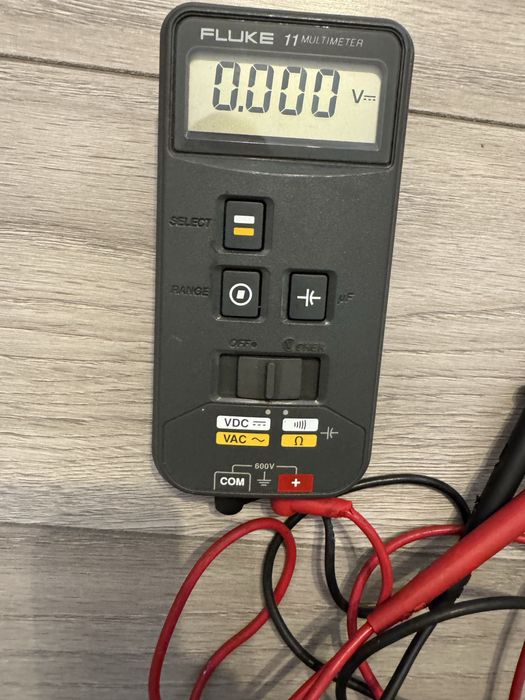 Aparat de masura Fluke 11