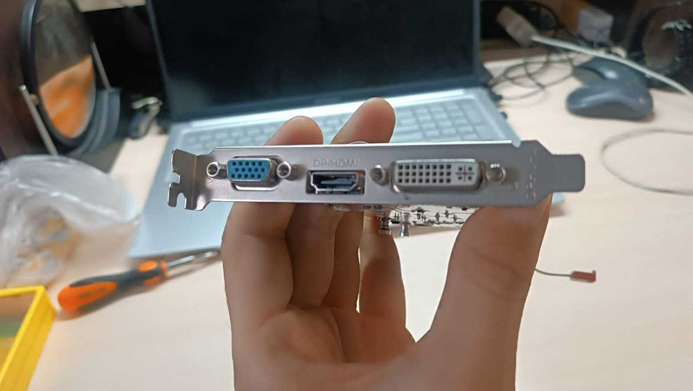 видеокарта GeForce 9300GS 256Mb