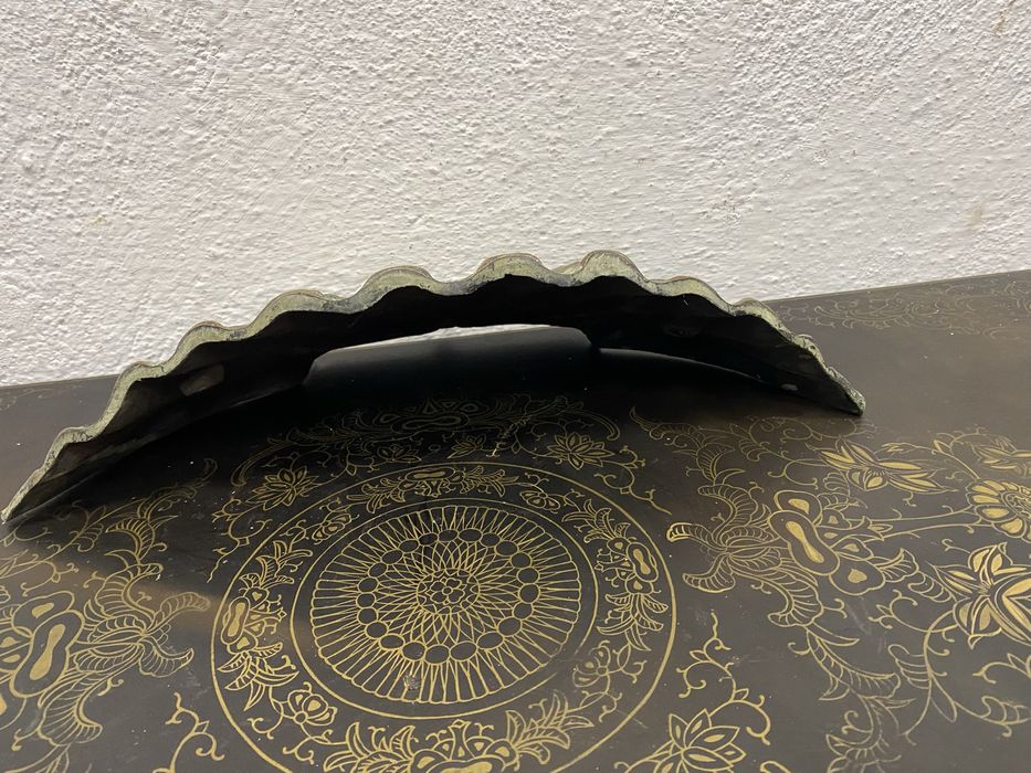 Стенна кашпа мида от масивен месинг