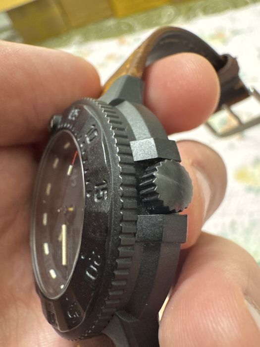 Швейцарсие военные часы.