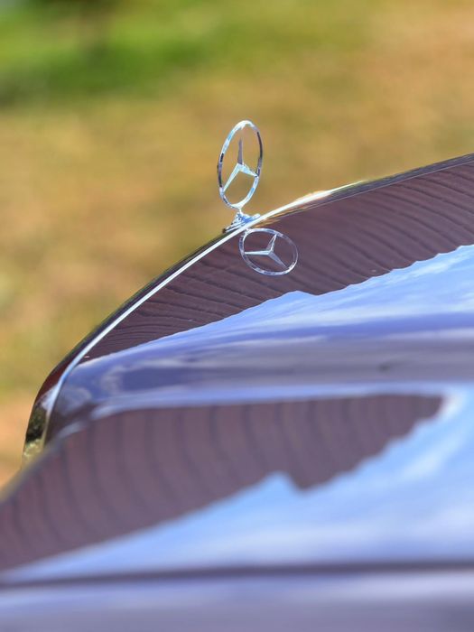Mercedes-Benz 300SE (W126)