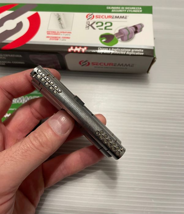 Секретен Патрон SECUREMME EVO K22 35/45 хром-сатен