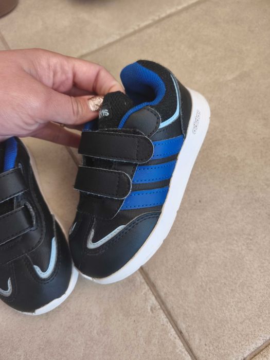 Маратонки Adidas