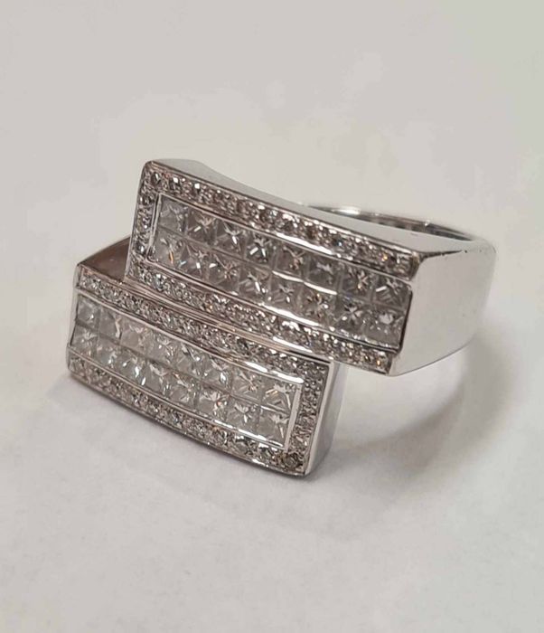 inel din aur alb 18k cu diamante naturale, IAU758