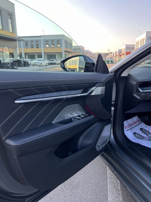 Zeekr 001 2024 — 8