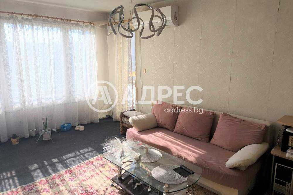 Двустаен апартамент