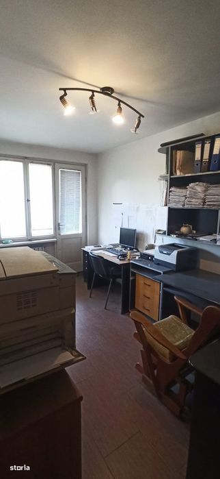 apartament 3 camere , etaj 1, langa tribunal
