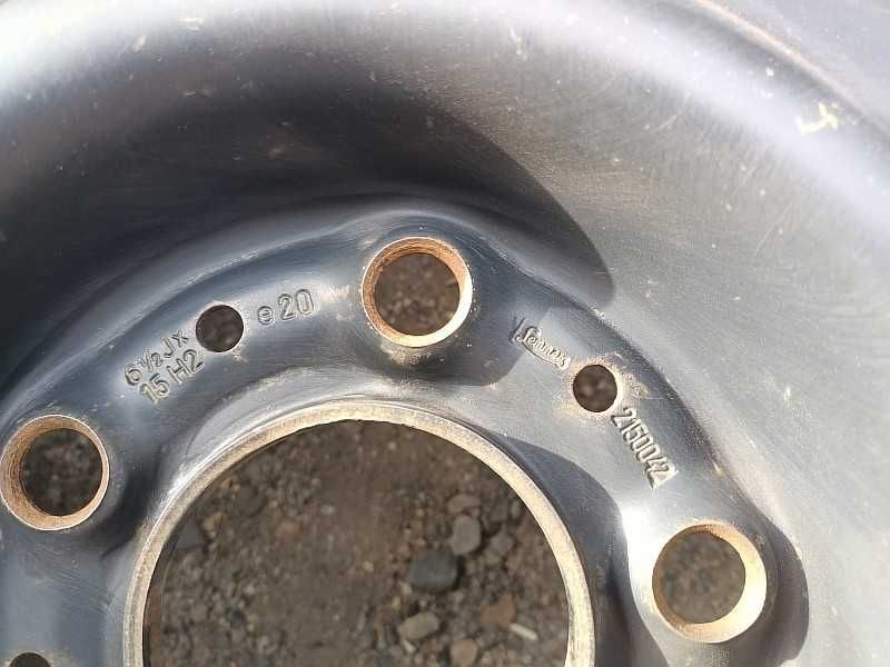 Продам оригинальные металлические диски на BMW 5 е34