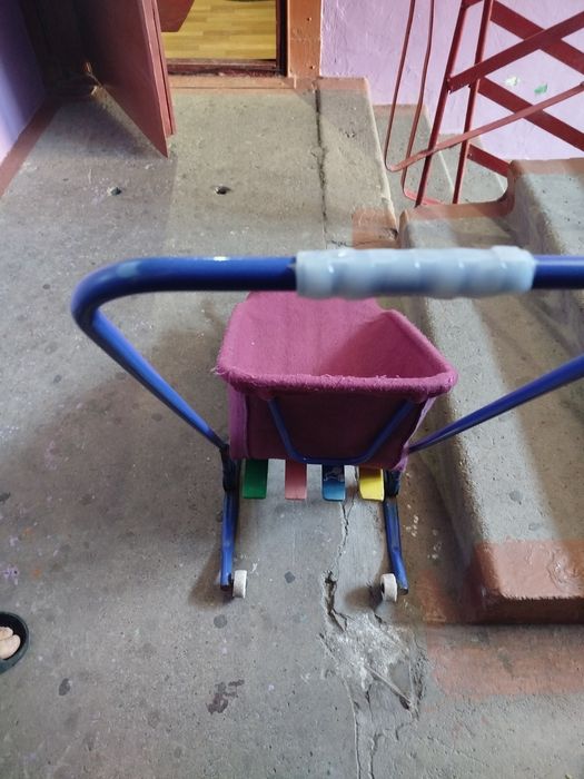 Санки в хорошем состоянии.