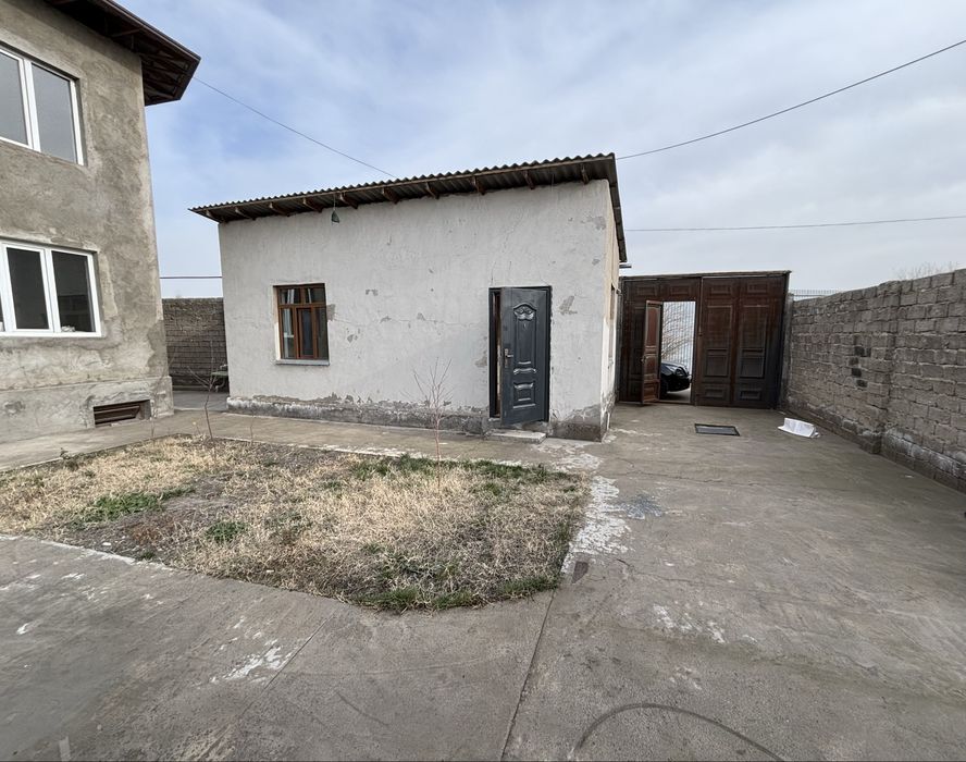 Продается участок 6 сотки с 2 этажны