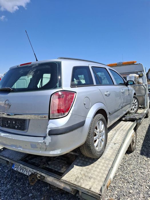Opel Astra H Caravan 1.9 CDTI (120 кс) 2005г.