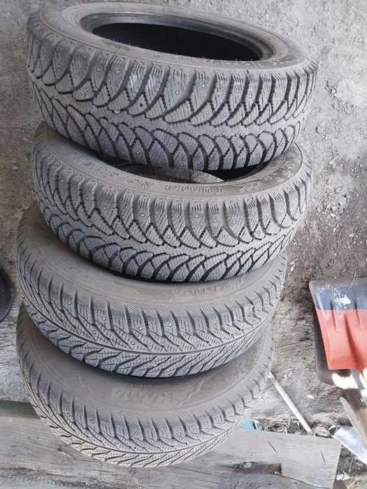 Автошины зимние продам