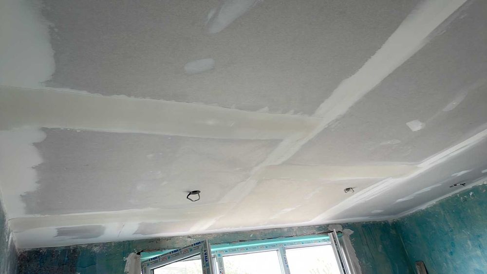 Шпакловане и боядисване