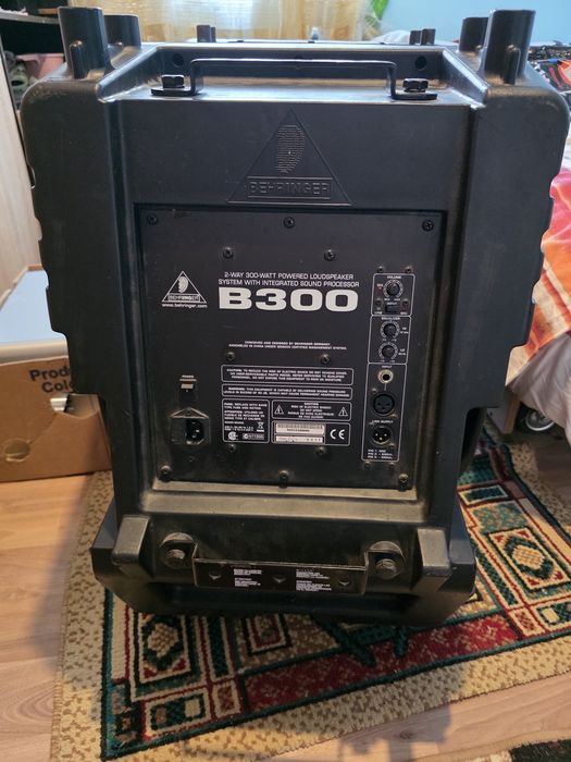 Pereche Boxe Active Behringer B300 – 300W, Sunet Puternic