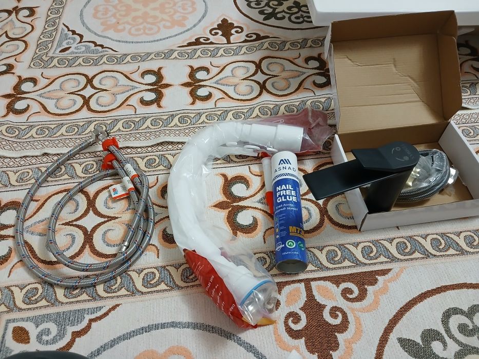 Раковина с тумбочкой