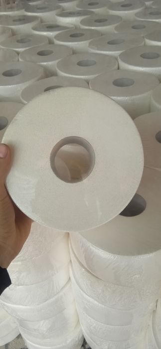 Mega roll bumaga