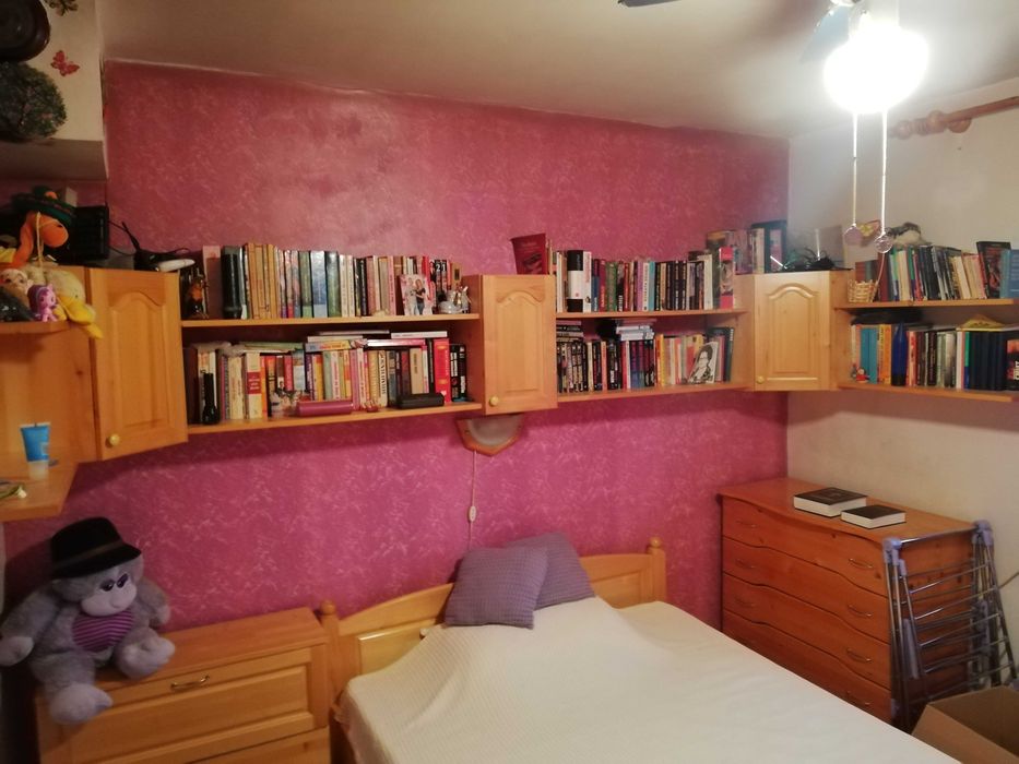 хладилник с фризер кухненски ъгъл ъглова витрина