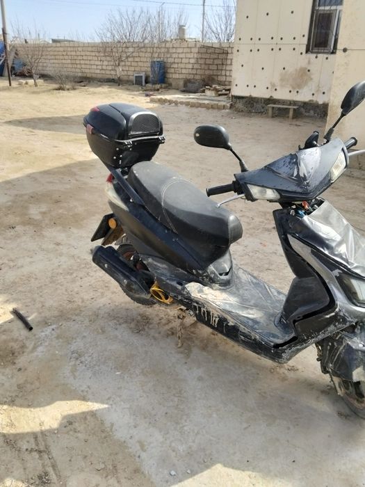 Мопед М8 матор Лия