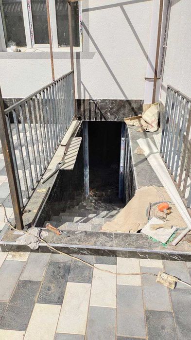 продам евро домик рисвый базар 1 сотка 4 ком 65000