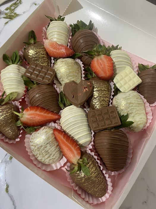 КЛУБНИКА в шоколаде